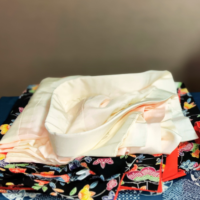 着物事前準備の袖畳み